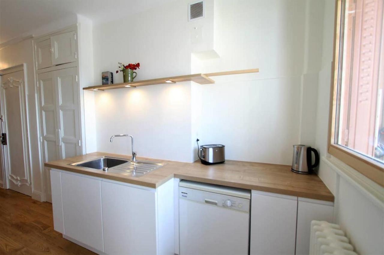 Large 5 Rooms With Garage In The City Center Annecy Bagian luar foto